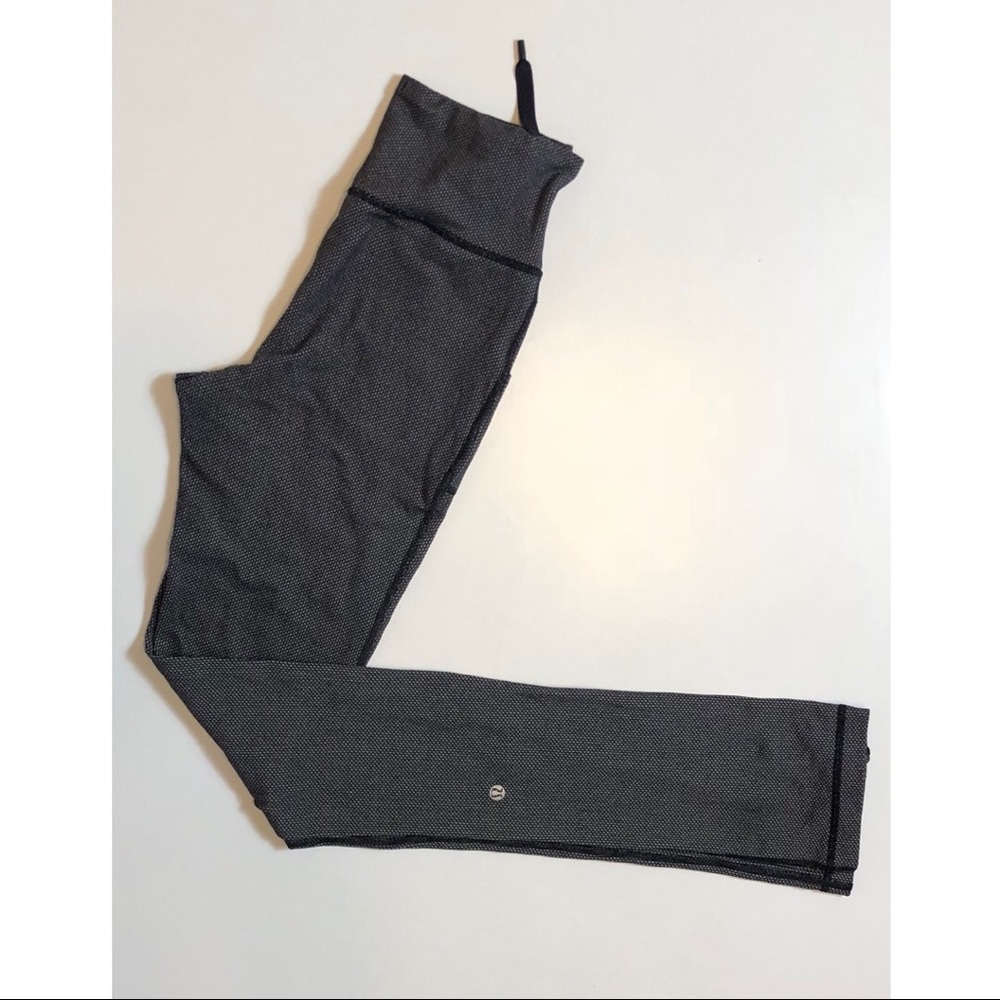 Womens lululemon pants Size 4